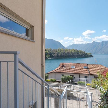 Lake Como Apartment With Balcony And Private Parking Ossuccio Bagian luar foto