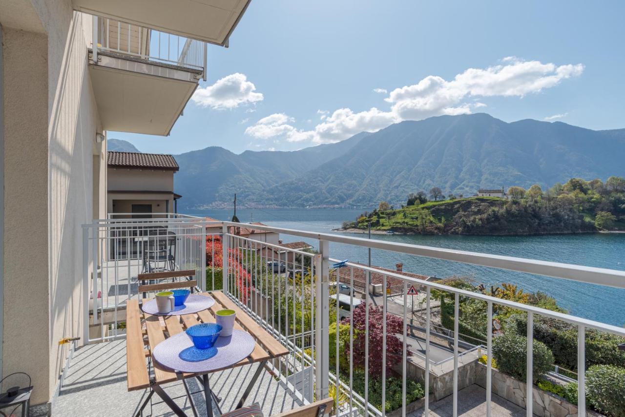Lake Como Apartment With Balcony And Private Parking Ossuccio Bagian luar foto